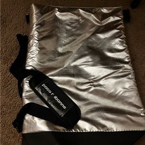 Pack rabone luxury clip bag